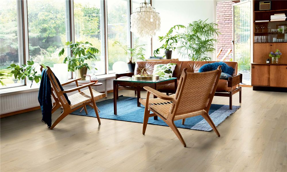 Ламинат Pergo Original Excellence Sensation Modern Plank 4V Дуб Прибрежный L1231-03374 фото в интерьере